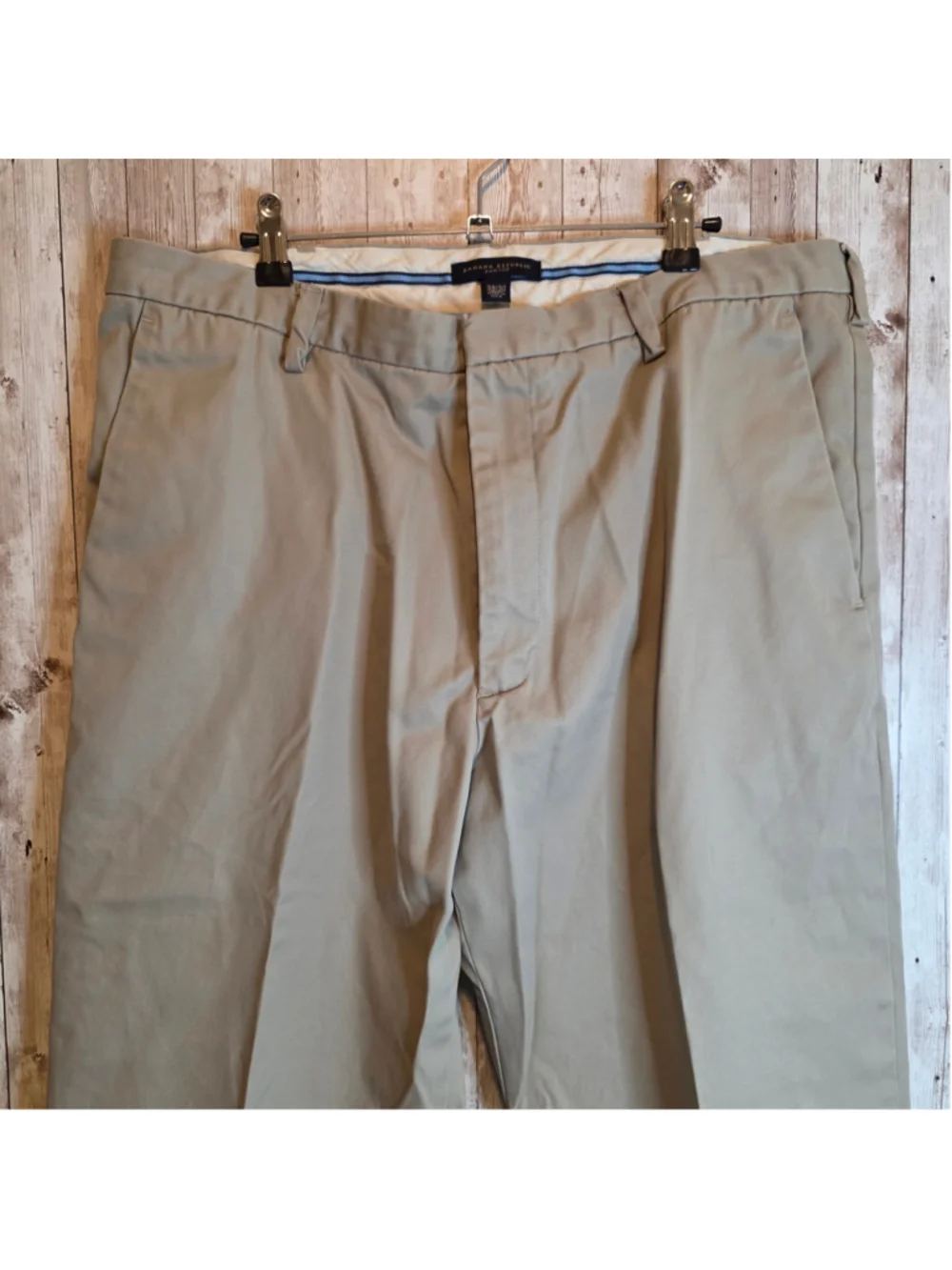 Banana Republic these pre